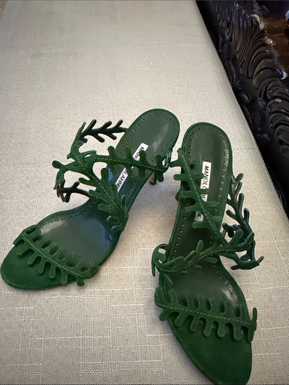 Manolo Blahnik Emerald Green Suede Leaf-Detail Heels - Picture 4 of 6